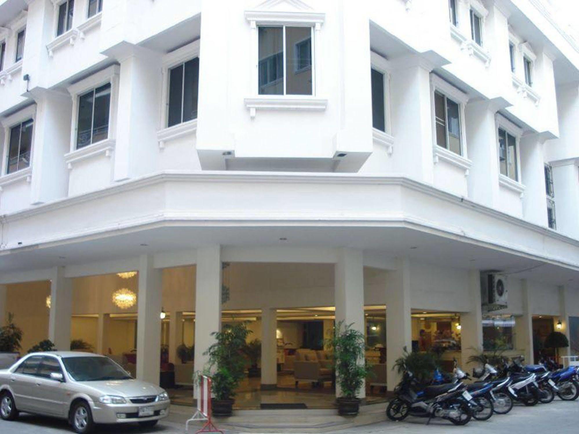 Lk Mansion Aparthotel Pattaya Exteriör bild