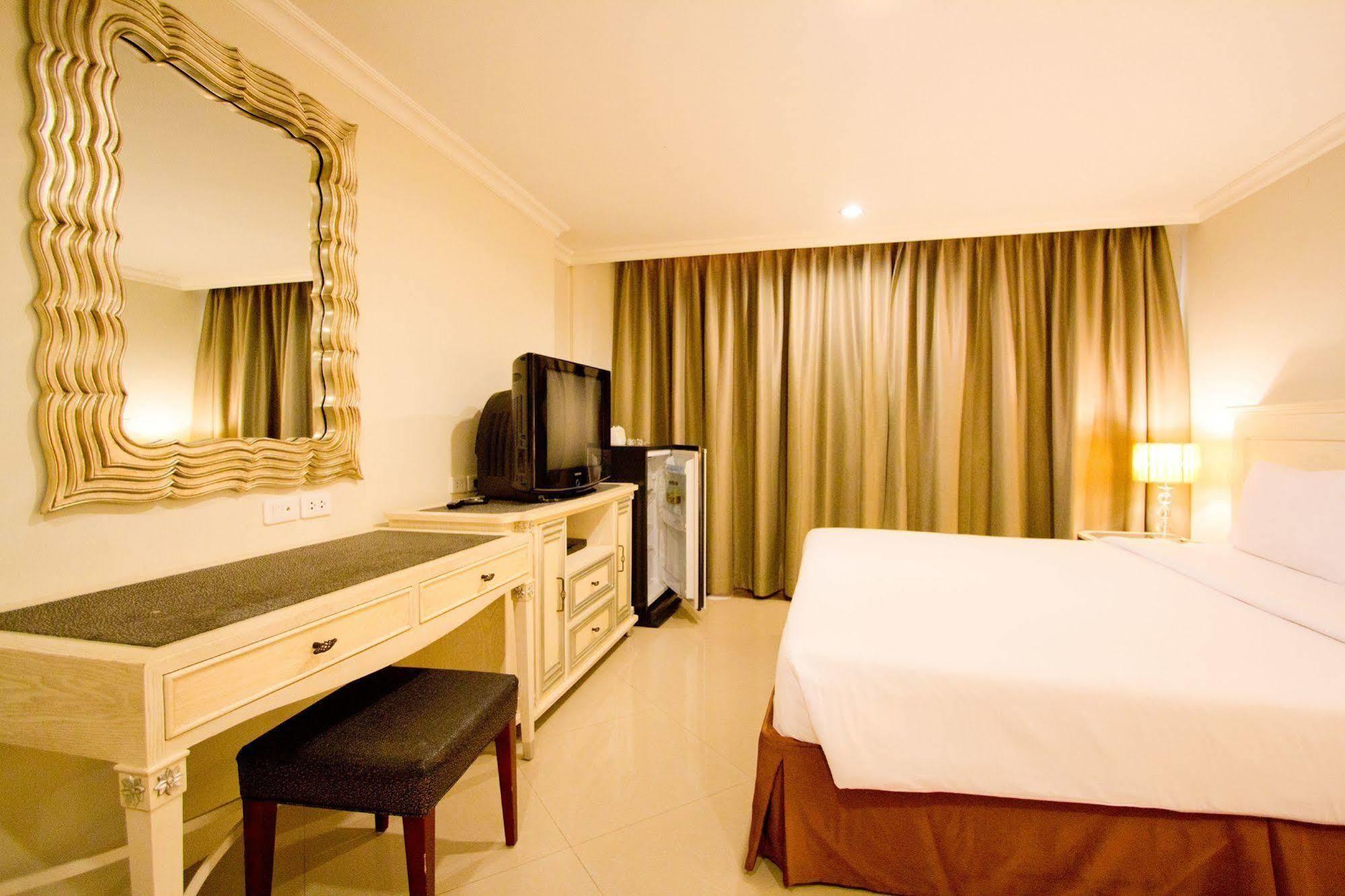 Lk Mansion Aparthotel Pattaya Exteriör bild