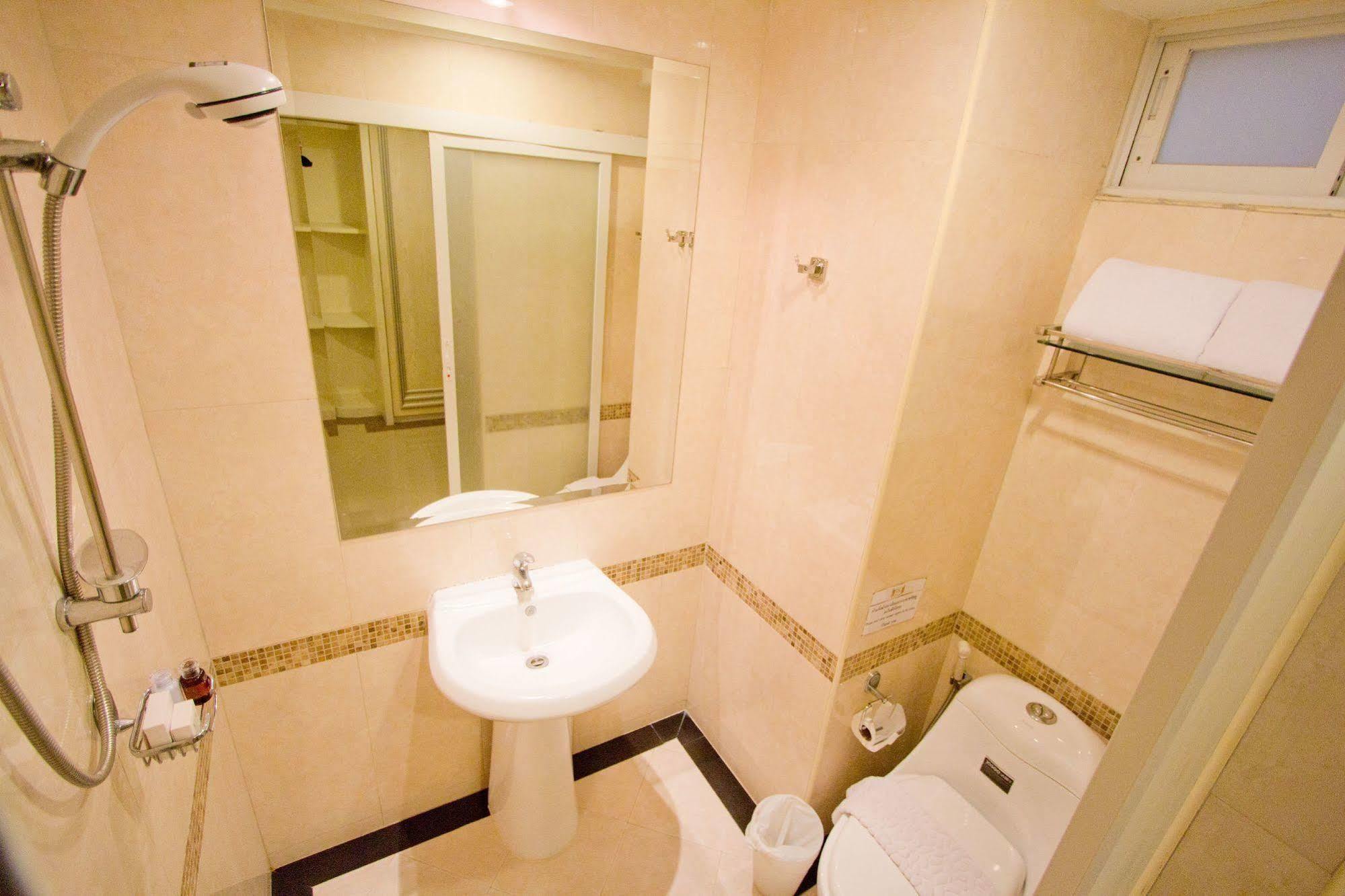 Lk Mansion Aparthotel Pattaya Exteriör bild