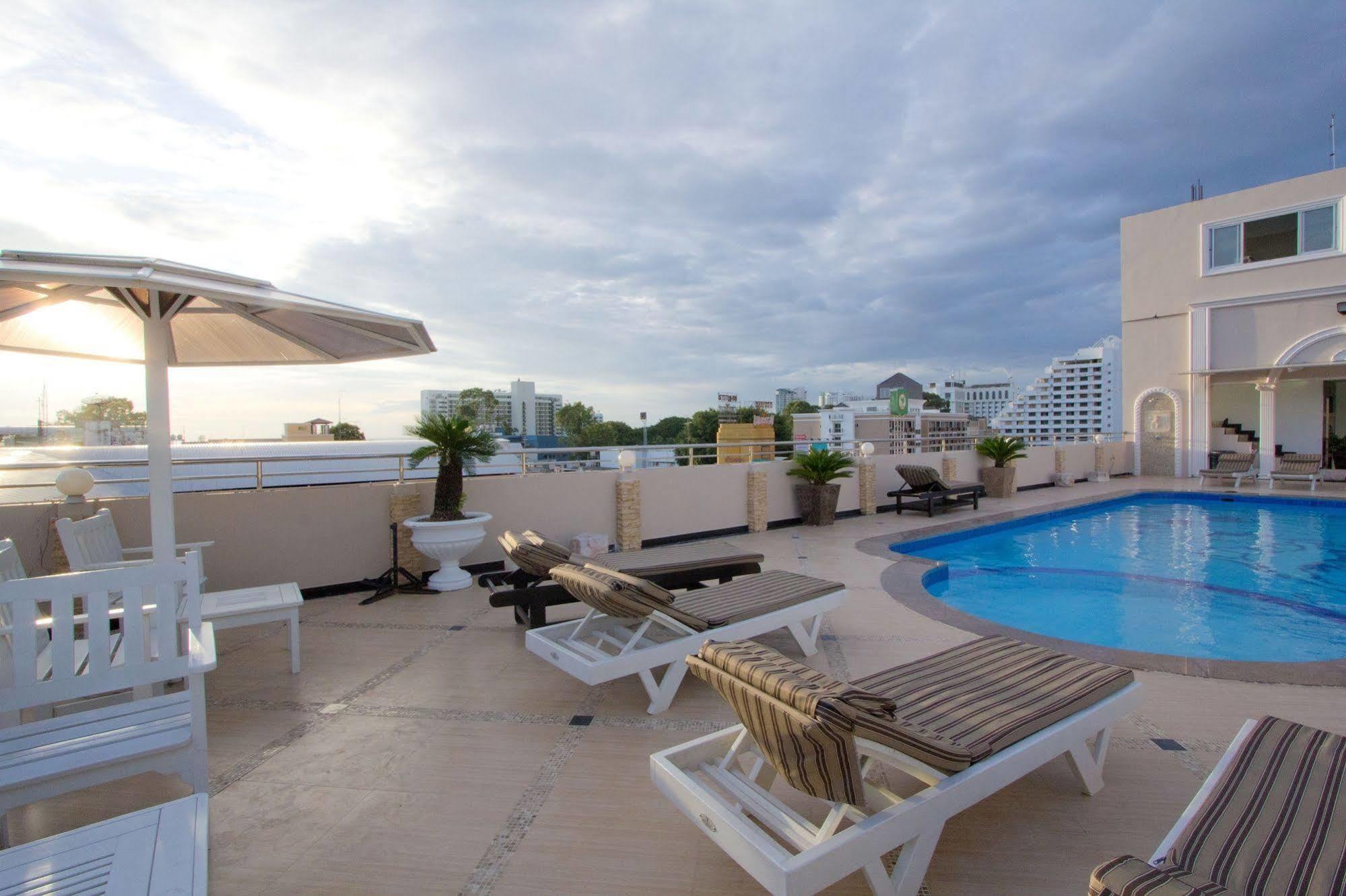 Lk Mansion Aparthotel Pattaya Exteriör bild