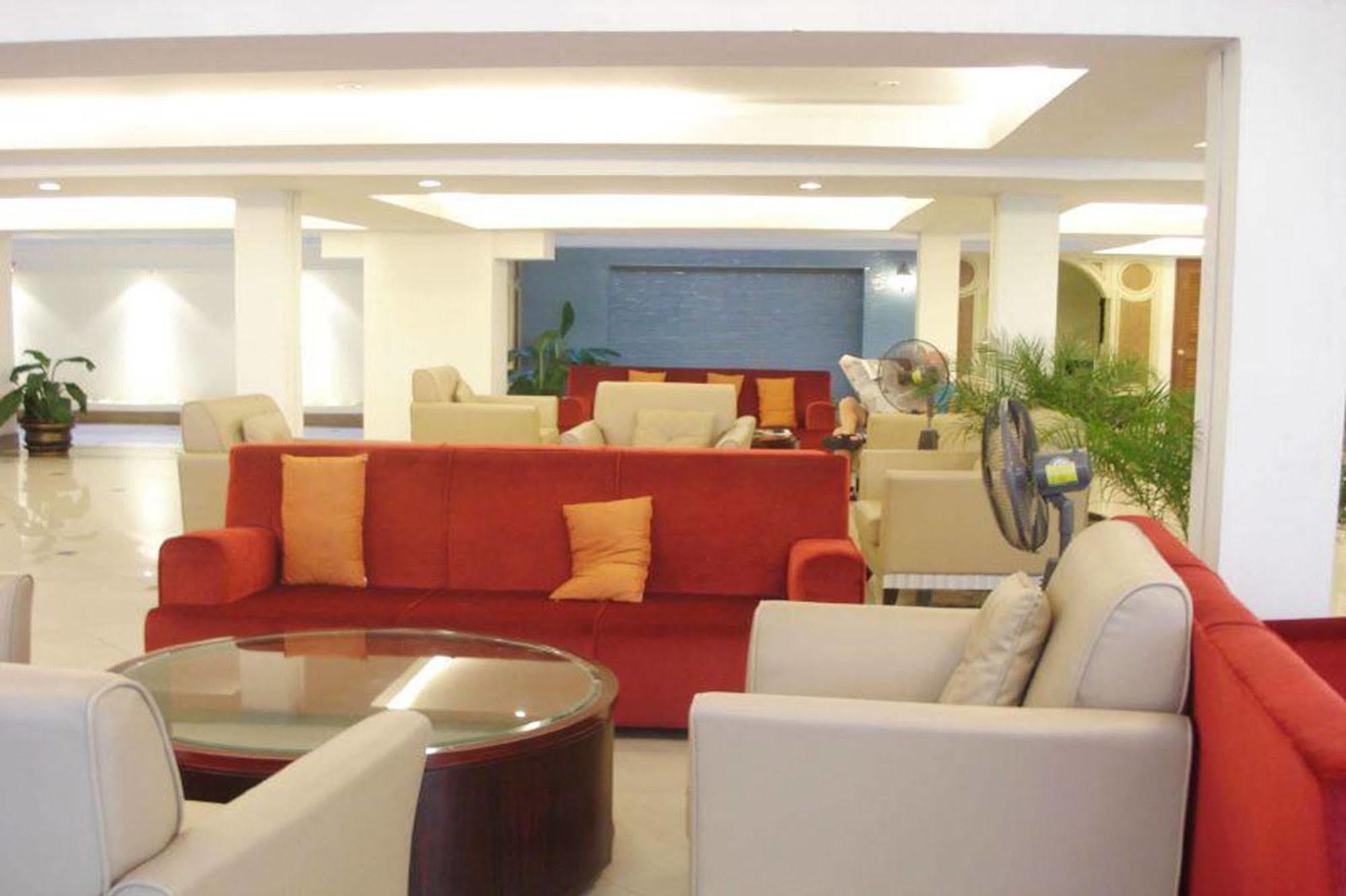 Lk Mansion Aparthotel Pattaya Exteriör bild